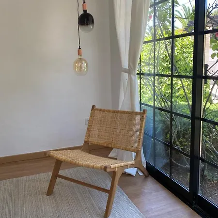 Bed & Breakfast Adamah Vayu -casa Serenida *